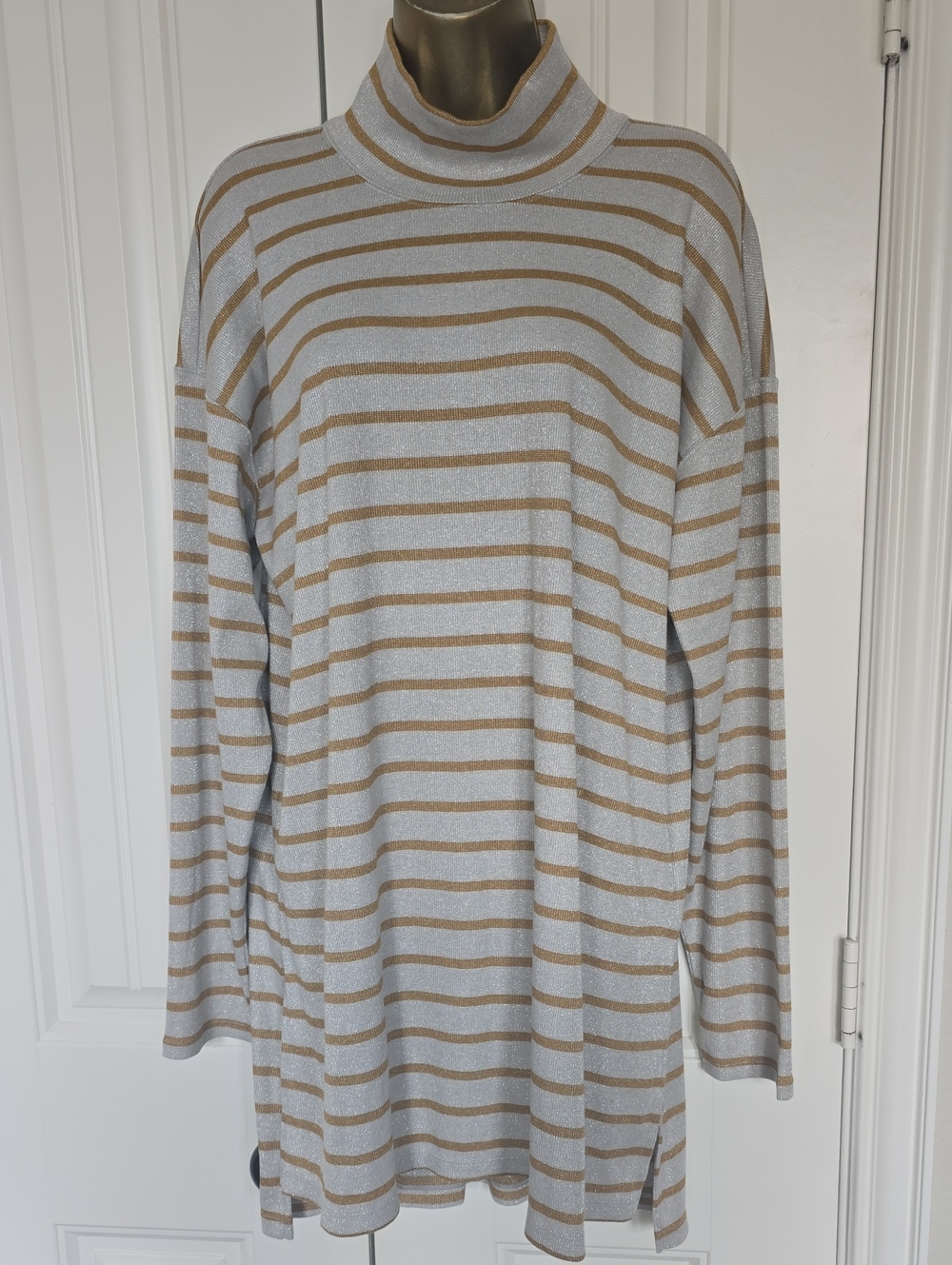 Vannessavirginia AnthroplogieStriped Turtleneck Sweater Tunic - Light Gray & Tan